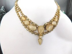 16" Juliana Style Beige Moonstone  and Rhinestones Teardrop Vintage 3 Row Drop Necklace Unmarked 